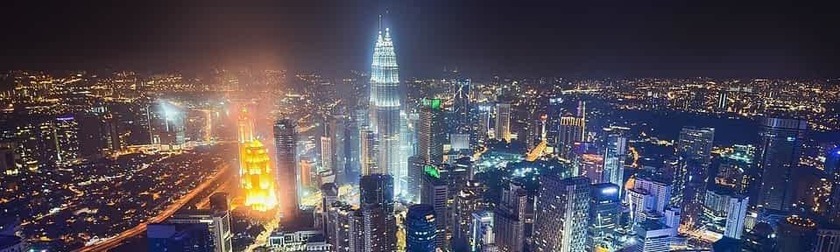 kuala-lumpur-noche-skyline.jpg
