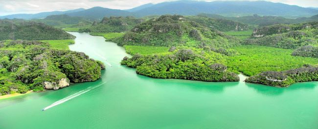 Malasia-Viajes-RÃo-Sarawak-Panoramica.jpg Malasia-Viajes-RÃo-Sarawak-Panoramica.jpg