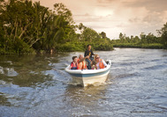 Malasia Viajes - Borneo - Sabah - Boat.jpg Malasia Viajes - Borneo - Sabah - Boat.jpg